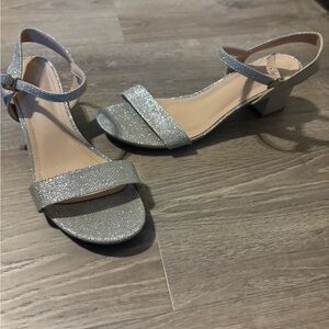 Elegant Silver Women's Sandals